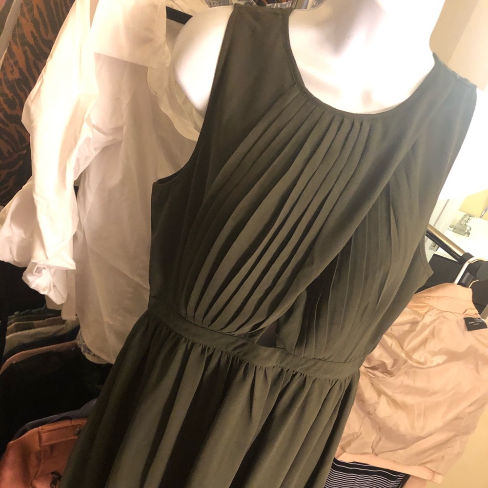 pleated keyhole bodice dress